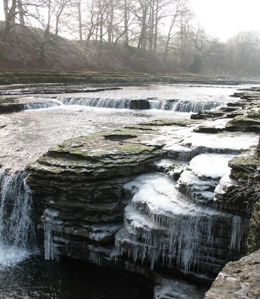 Lower Aysgarth Falls